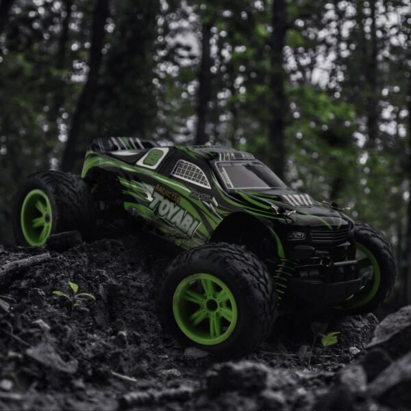 GizmoVine Remote Control Car Hobbyist 4x4 FY15 RC Truck, [1:16 Scale 45 Km/h High Speed IPX-5 Water Resist] Off Road Racing Electric 4WD Monster Truck Toy Vehicle with Rechargeable Batteries for Adult Boys - Image 4