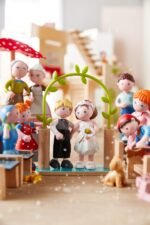 Little Friends Bride & Groom Wedding Play Set - Image 3