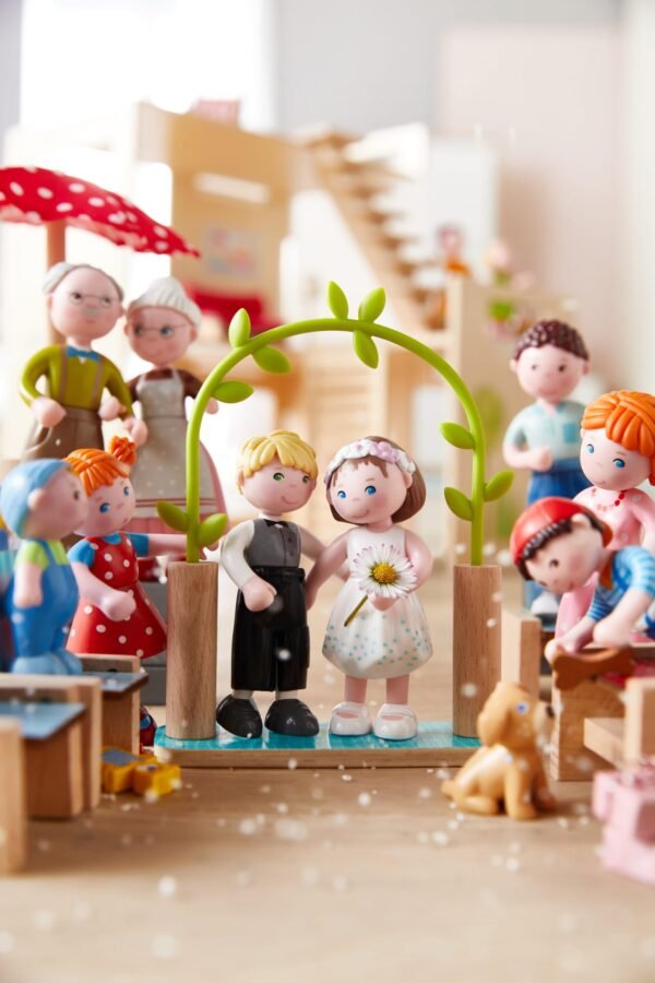 Little Friends Bride & Groom Wedding Play Set - Image 3