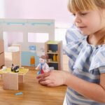 Little Friends Vet Clinic Play Set with Rebecca Doll - Image 7